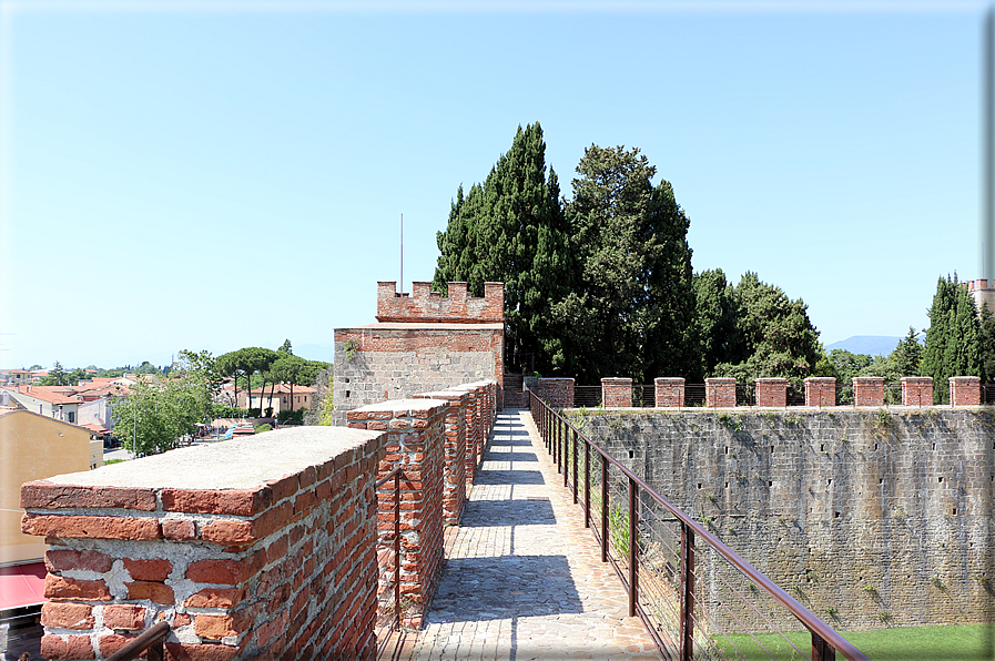 foto Camminamento delle mura di Pisa